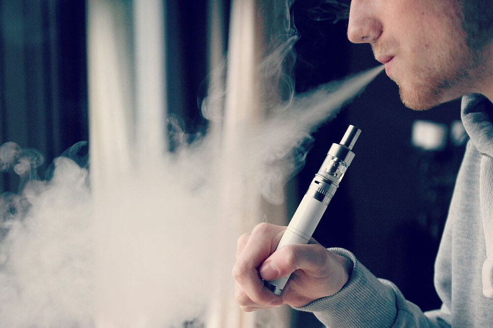 منع تبلیغات عمومی سیگارهای الکترونیکی برای جوانان در کانادا